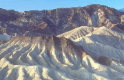 Valle della Morte-Erosione nel deserto torrido alle porte della California
